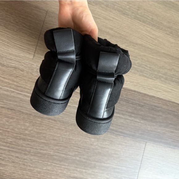 H&M Laced Padded Boots - Picture 5 of 11